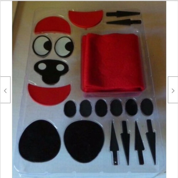 New Wembley 21 pieces Polar Bear Snowman Kit good for many years to use - Picture 2 of 6